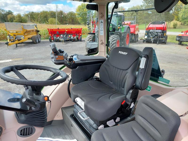 Tractors  FENDT 313 Vario Photo